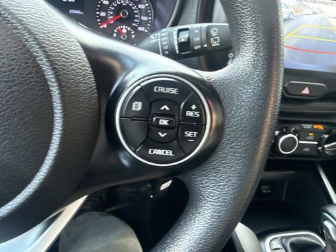 Used 2020 Kia Soul LX image 27