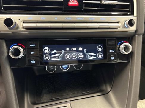 Used 2025 Genesis G70 3.3T Advanced image 14