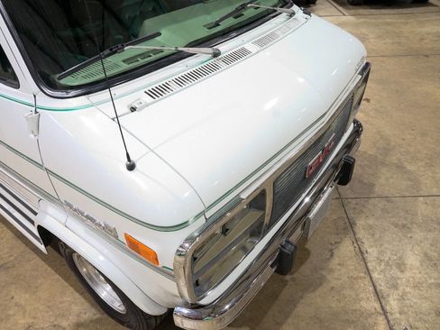 Used 1993 GMC G2500 Vandura RWD image 18