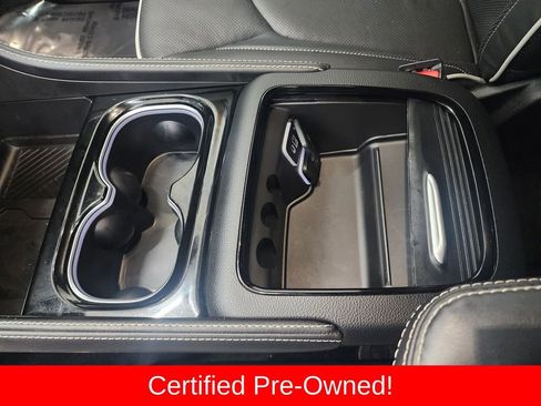 Used 2026 Chrysler Pacifica Limited image 21