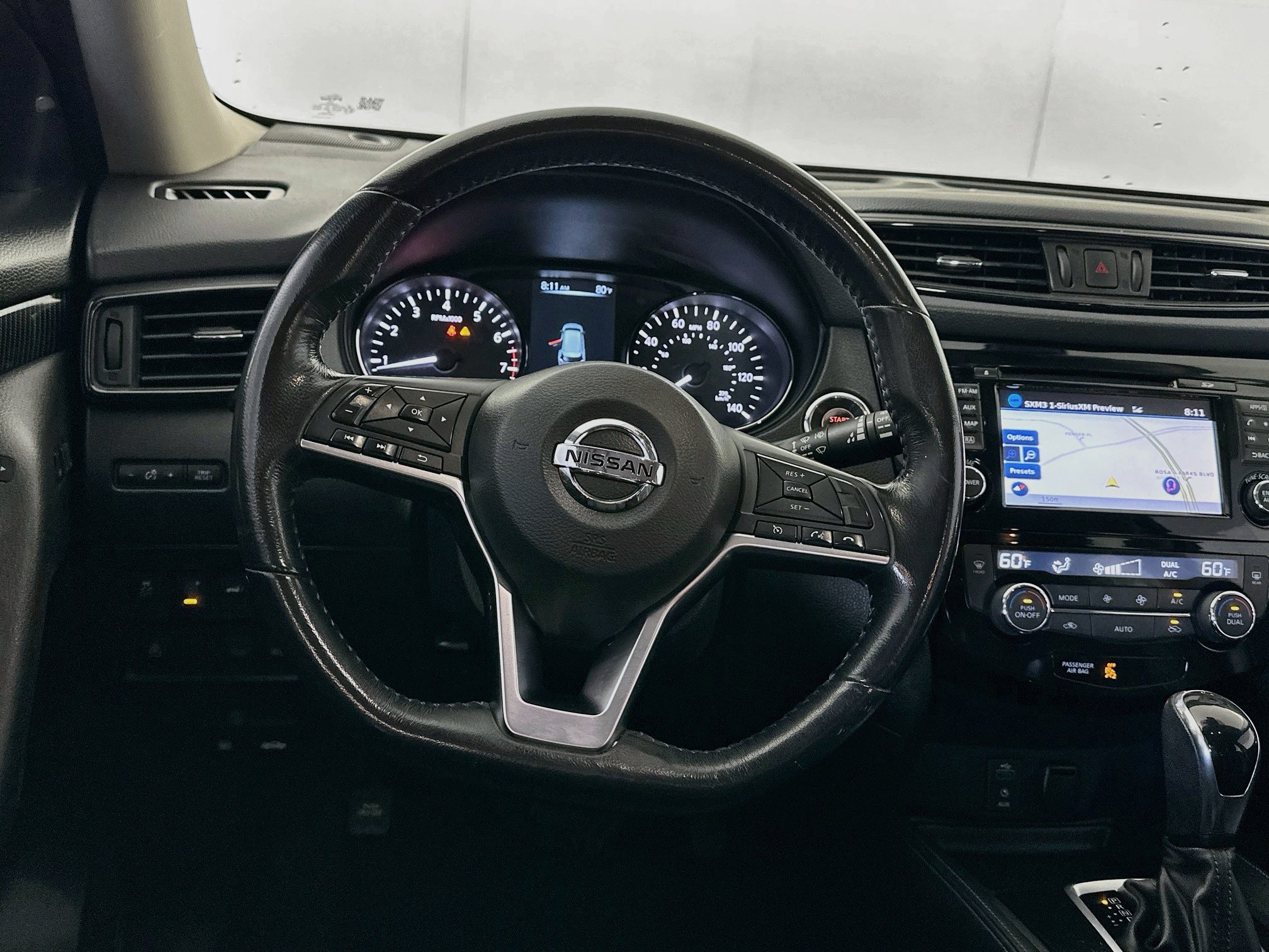 Used 2017 Nissan Rogue SL w/ SL Premium Package FWD image 18