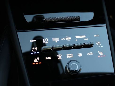 New 2025 Porsche Cayenne GTS image 93