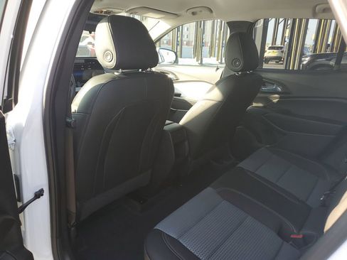 New 2026 Chevrolet Trax LT image 14