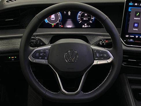 New 2025 Volkswagen Tiguan S image 14