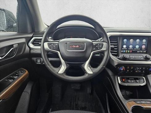 Certified 2023 GMC Acadia SLE w/ LPO, Floor Liner Package image 11