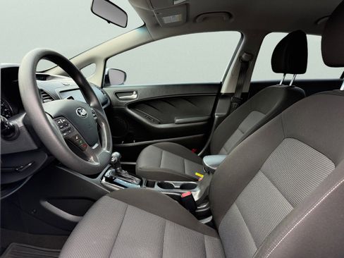 Used 2017 Kia Forte LX w/ Option Group 020 image 14