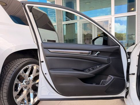 Used 2021 Honda Accord Sport image 13