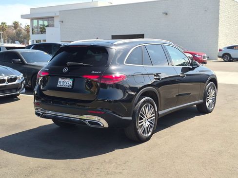 Used 2024 Mercedes-Benz GLC 300 4MATIC image 6