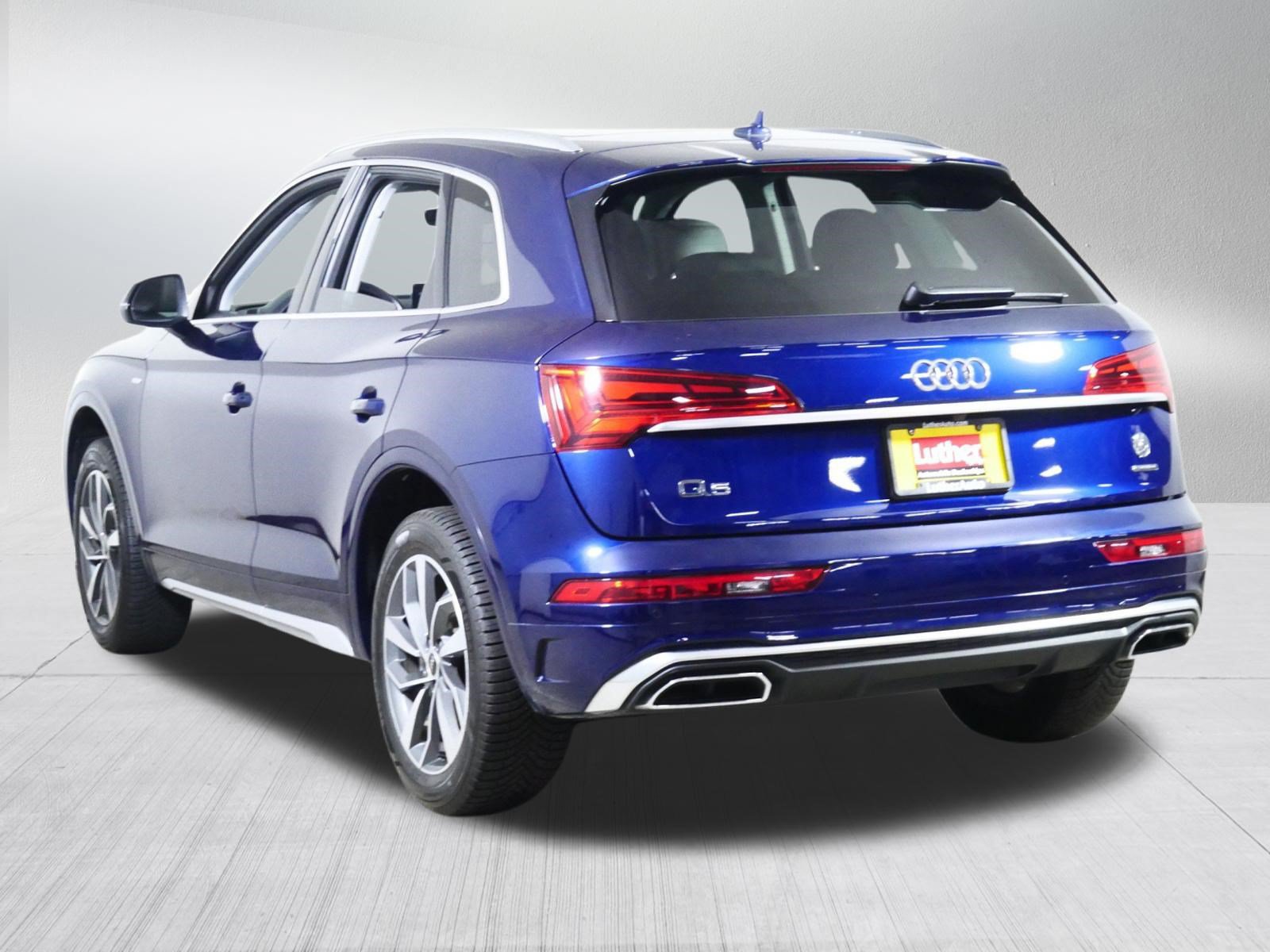 Used 2022 Audi Q5 2.0T Premium Plus w/ Premium Plus Package AWD/4WD image 5