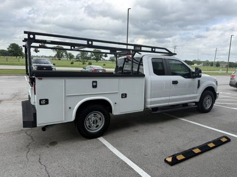 Used 2019 Ford F250 XL w/ XL Value Package RWD image 2