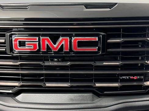 Used 2024 GMC Sierra 1500 AT4X image 13