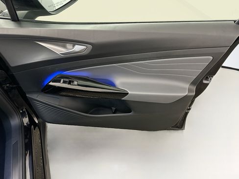 Used 2023 Volkswagen ID.4 Pro S Plus image 34