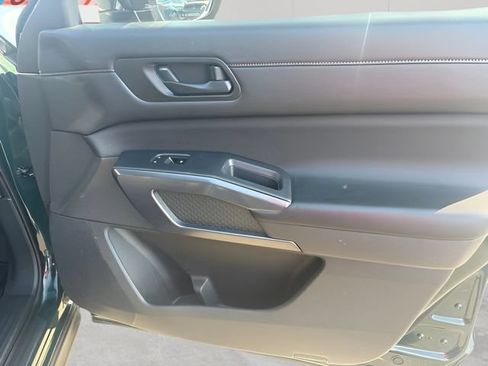 Used 2023 Nissan Pathfinder Rock Creek AWD/4WD image 13