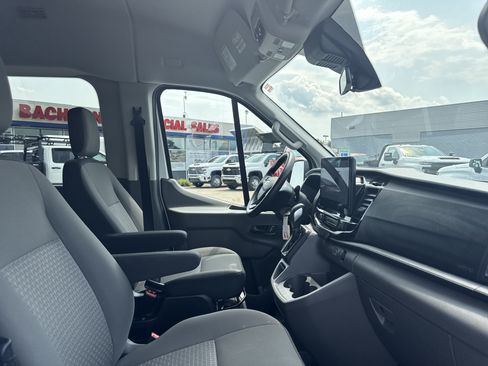 Used 2024 Ford Transit 350 XLT RWD image 9