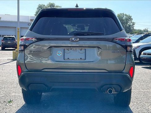 Certified 2025 Subaru Forester Touring w/ Touring Package AWD/4WD image 4