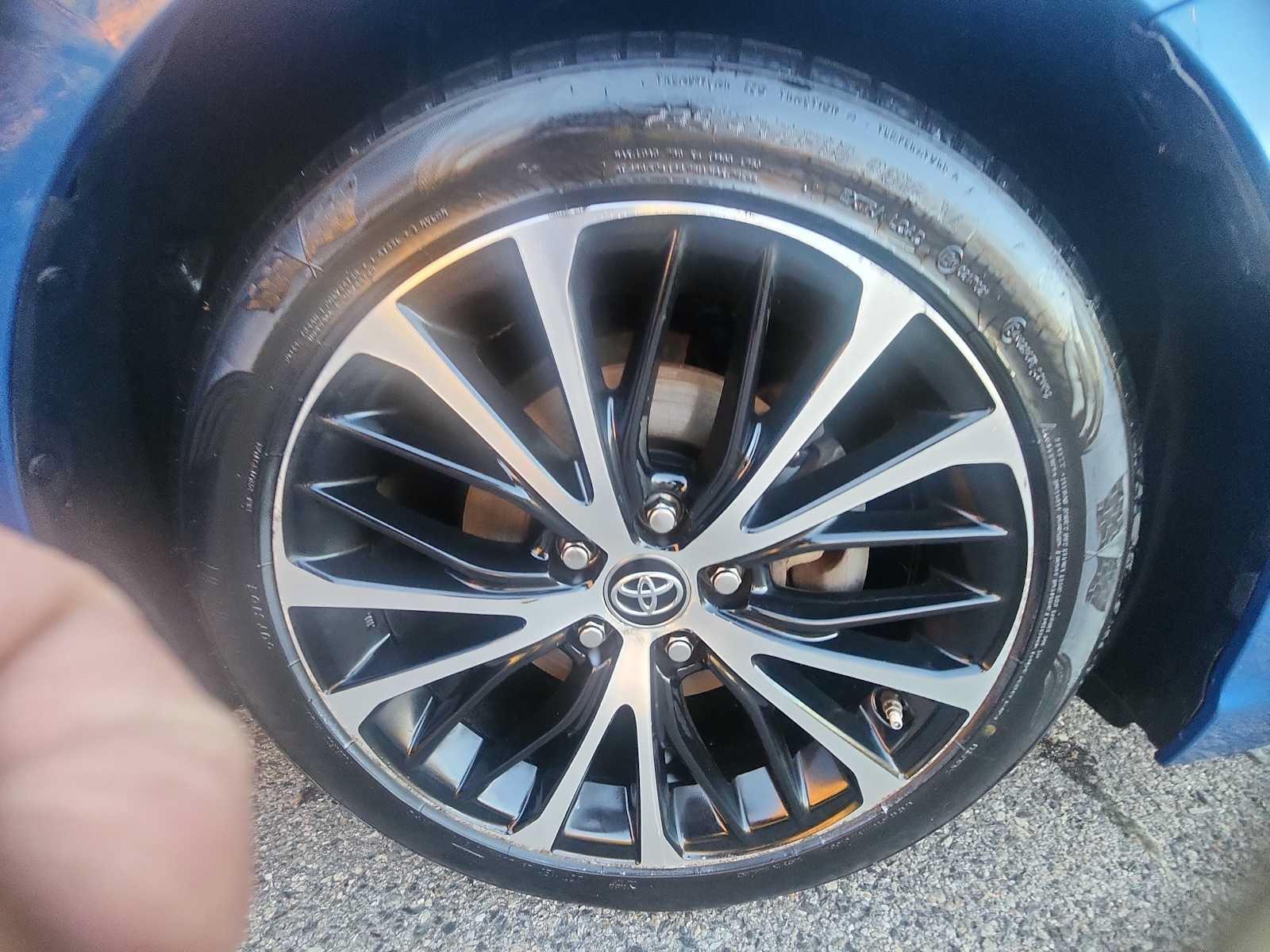 Used 2019 Toyota Camry SE FWD image 20