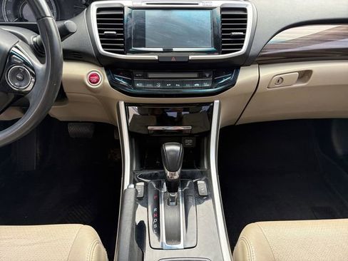 Used 2016 Honda Accord EX-L image 11