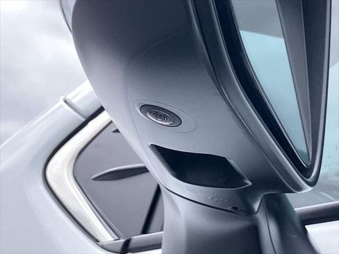 Certified 2023 Toyota Sienna Platinum image 12