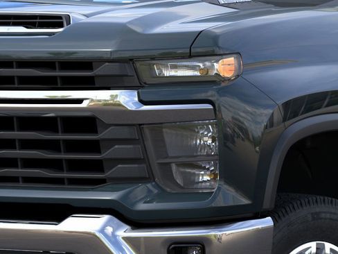 New 2025 Chevrolet Silverado 2500 LT image 34