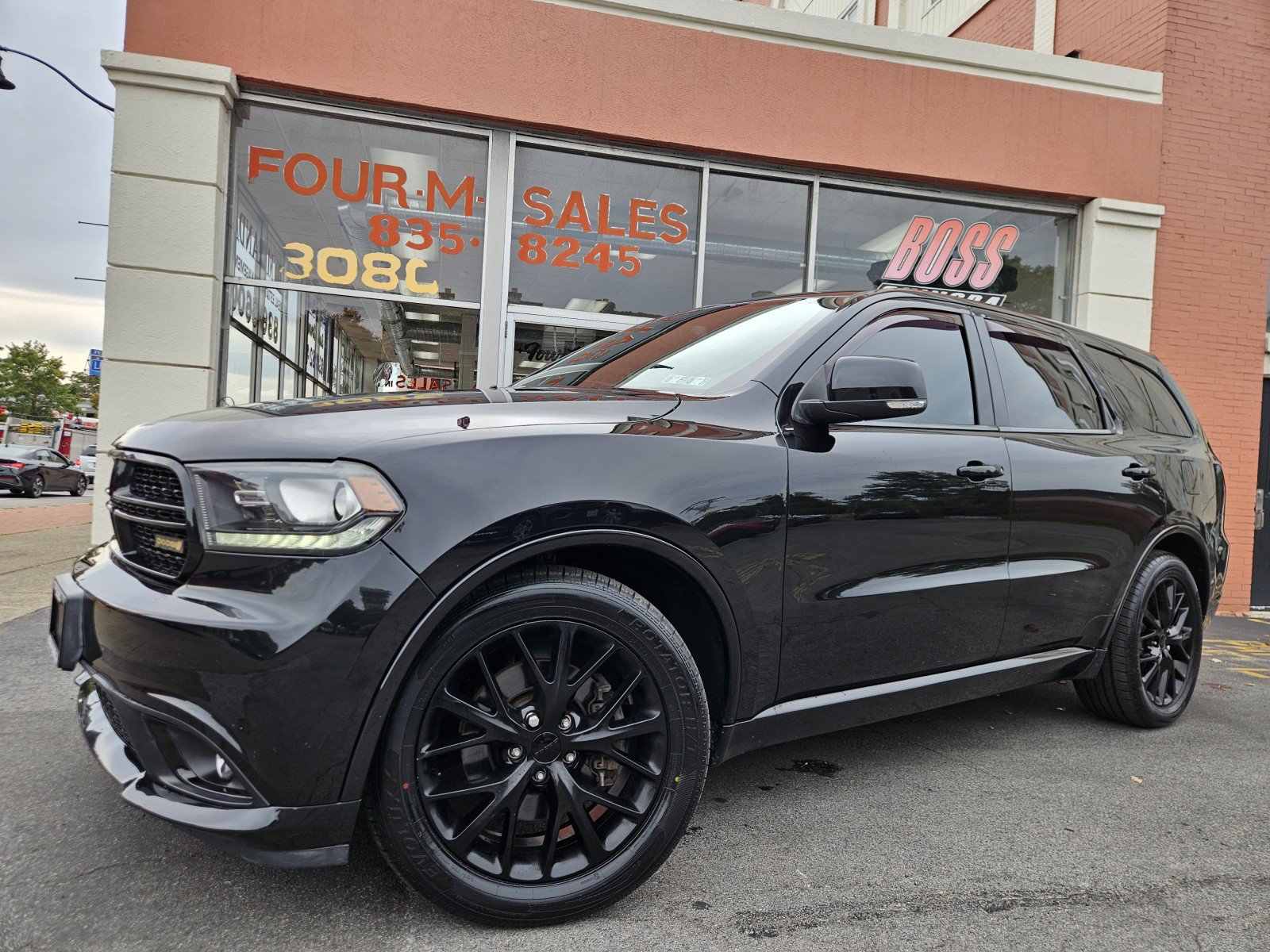 Used 2016 Dodge Durango R/T w/ Blacktop Package AWD/4WD image 1