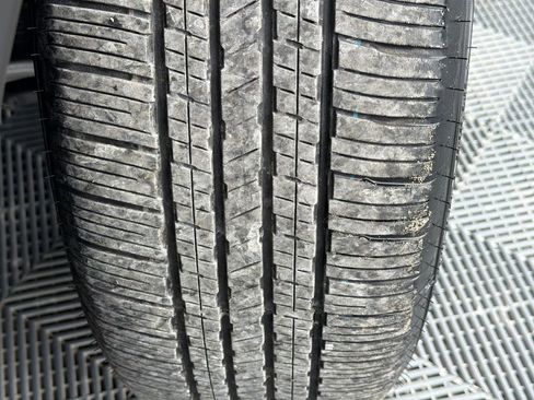 Used 2024 Nissan Rogue SV w/ SV Premium Package image 19