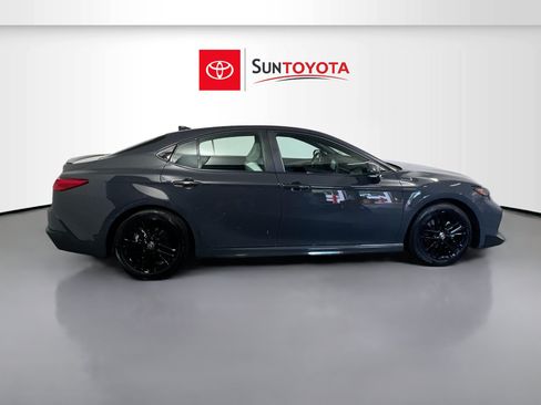 Used 2026 Toyota Camry SE FWD image 2