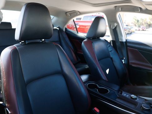 Used 2017 Lexus IS 200t image 21