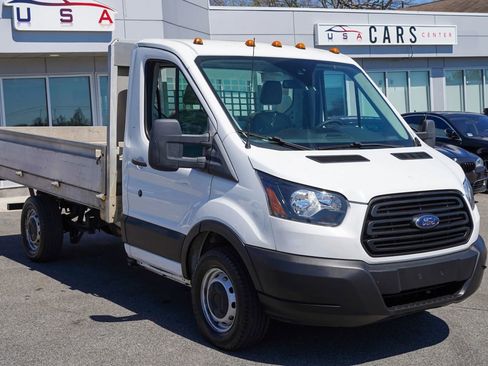 Used 2019 Ford Transit 250 138 RWD image 10