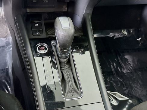 Certified 2023 Nissan Kicks SV FWD image 10