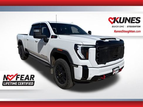 Used 2025 GMC Sierra 2500 AT4 AWD/4WD image 1