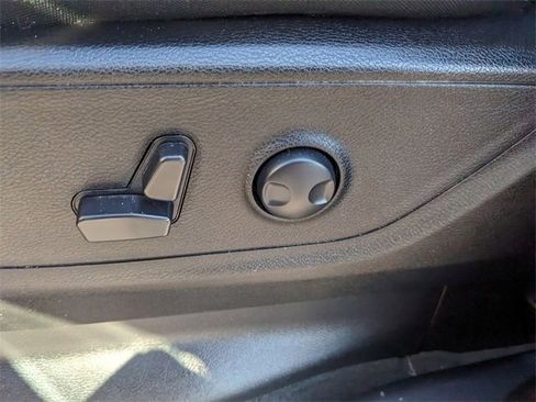 Certified 2022 RAM 1500 Big Horn image 10