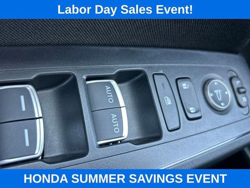 Used 2024 Honda Civic Sport image 10