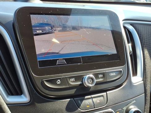 Used 2024 Chevrolet Malibu LT FWD image 19