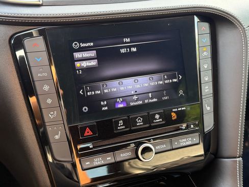 Used 2023 INFINITI QX55 Luxe w/ Cargo Package AWD/4WD image 23