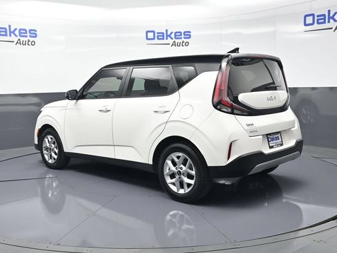 Certified 2024 Kia Soul S FWD image 5