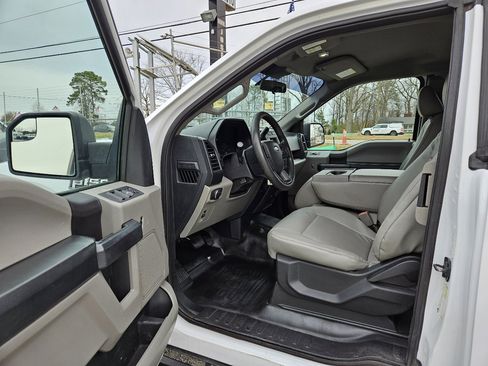 Used 2019 Ford F150 XL w/ Equipment Group 101A Mid image 12