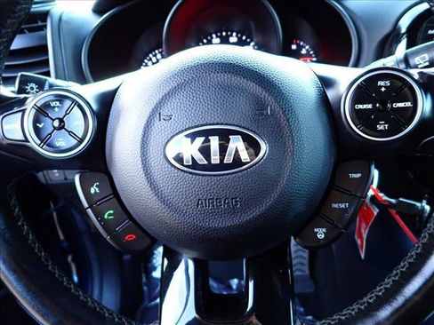 Used 2015 Kia Soul + w/ Audio Package image 14