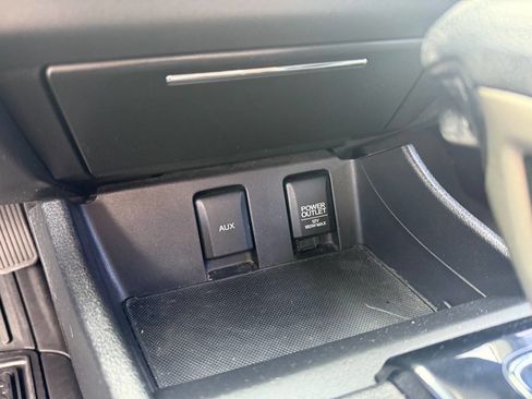 Used 2013 Honda Civic LX image 22