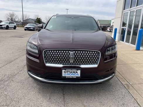 Used 2021 Lincoln Nautilus Reserve w/ Equipment Group 201A image 3