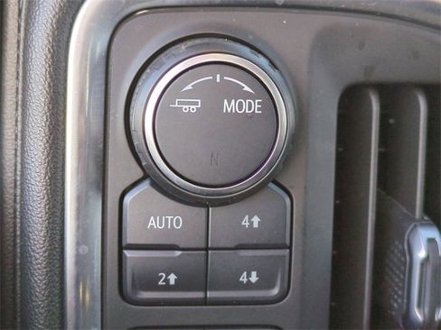 Used 2021 Chevrolet Silverado 1500 RST image 19