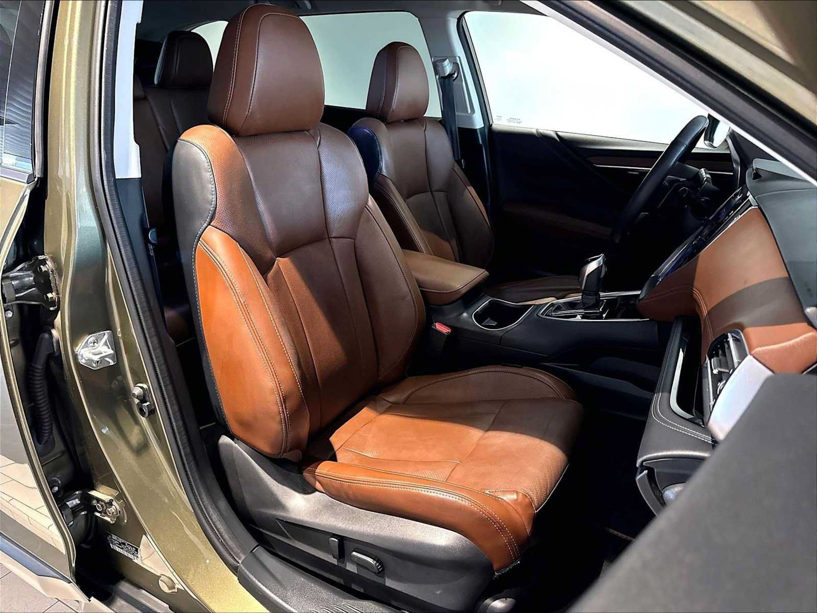Used 2023 Subaru Outback Touring AWD/4WD image 22