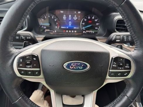 Used 2020 Ford Explorer Limited RWD image 38