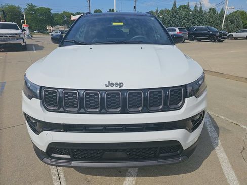 Certified 2026 Jeep Compass Limited AWD/4WD image 7