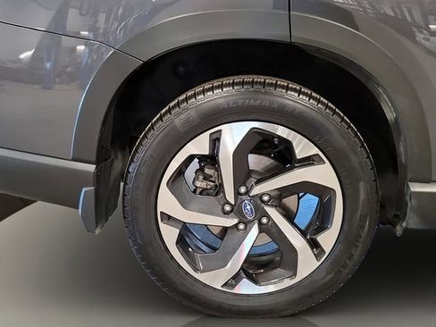 Used 2023 Subaru Forester Touring image 31