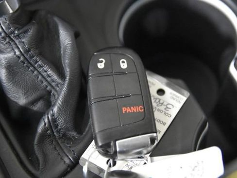 Used 2022 Dodge Durango SXT image 20