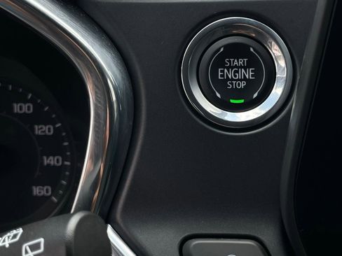 Used 2024 Chevrolet Blazer LT w/ Convenience Package FWD image 16