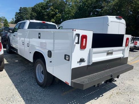 New 2025 Ford F450 XL w/ XL Chrome Package image 14