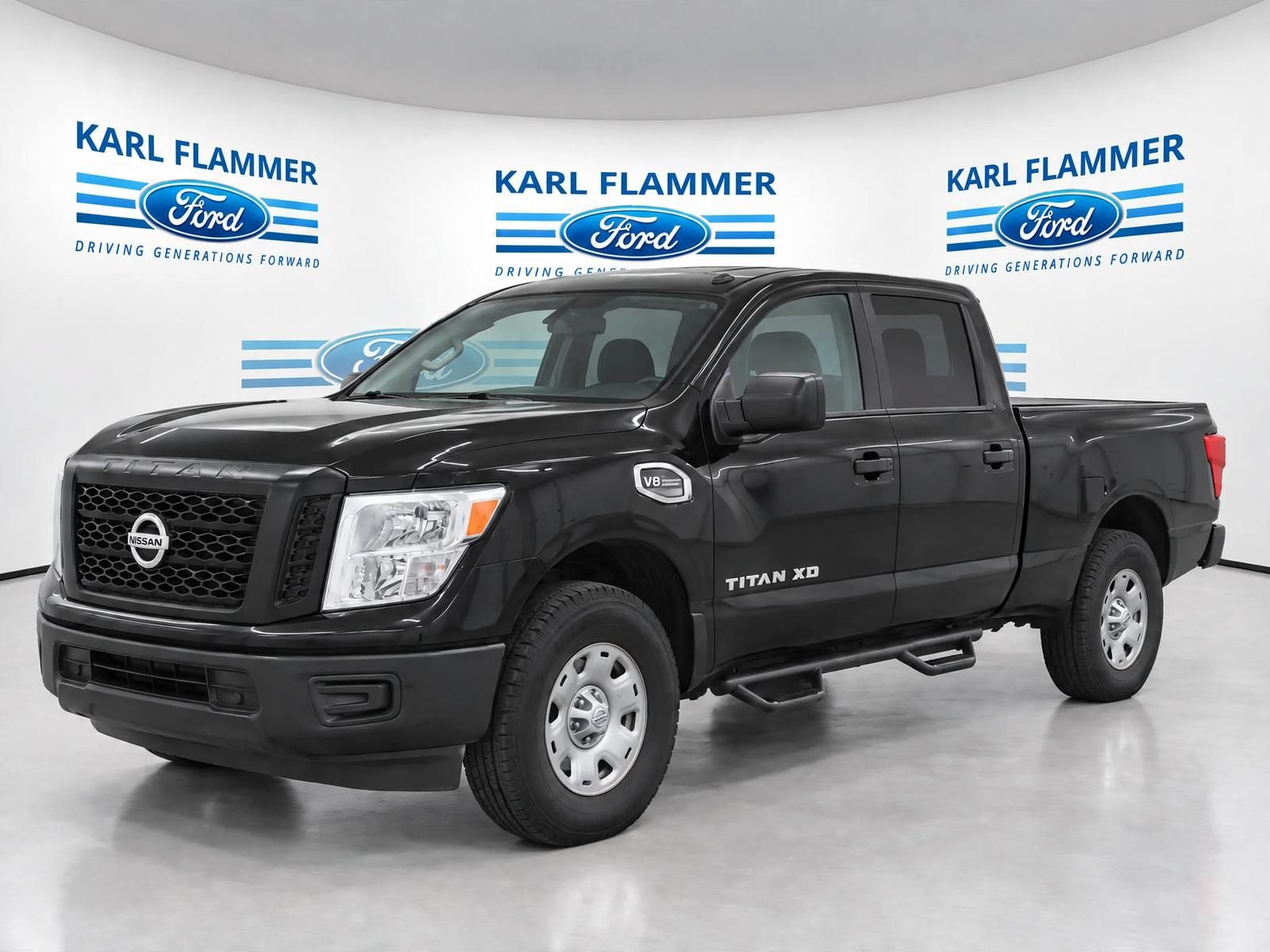 Used 2017 Nissan Titan S RWD image 7
