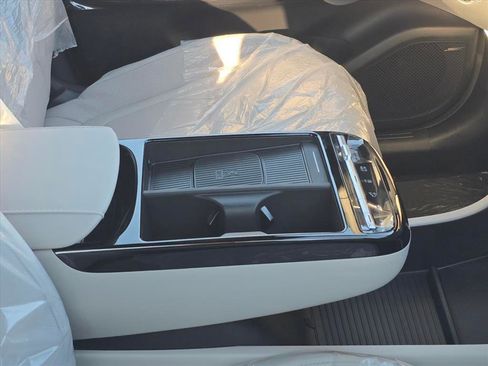 New 2026 Hyundai Tucson Limited image 8