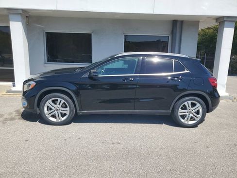 Used 2020 Mercedes-Benz GLA 250 GLA 250 image 12